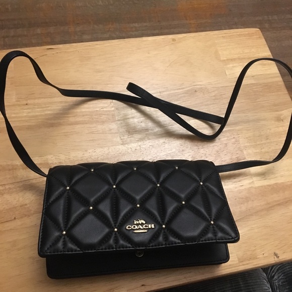BNWT Coach Black Leather Wallet on Chain Purse - Picture 2 of 8